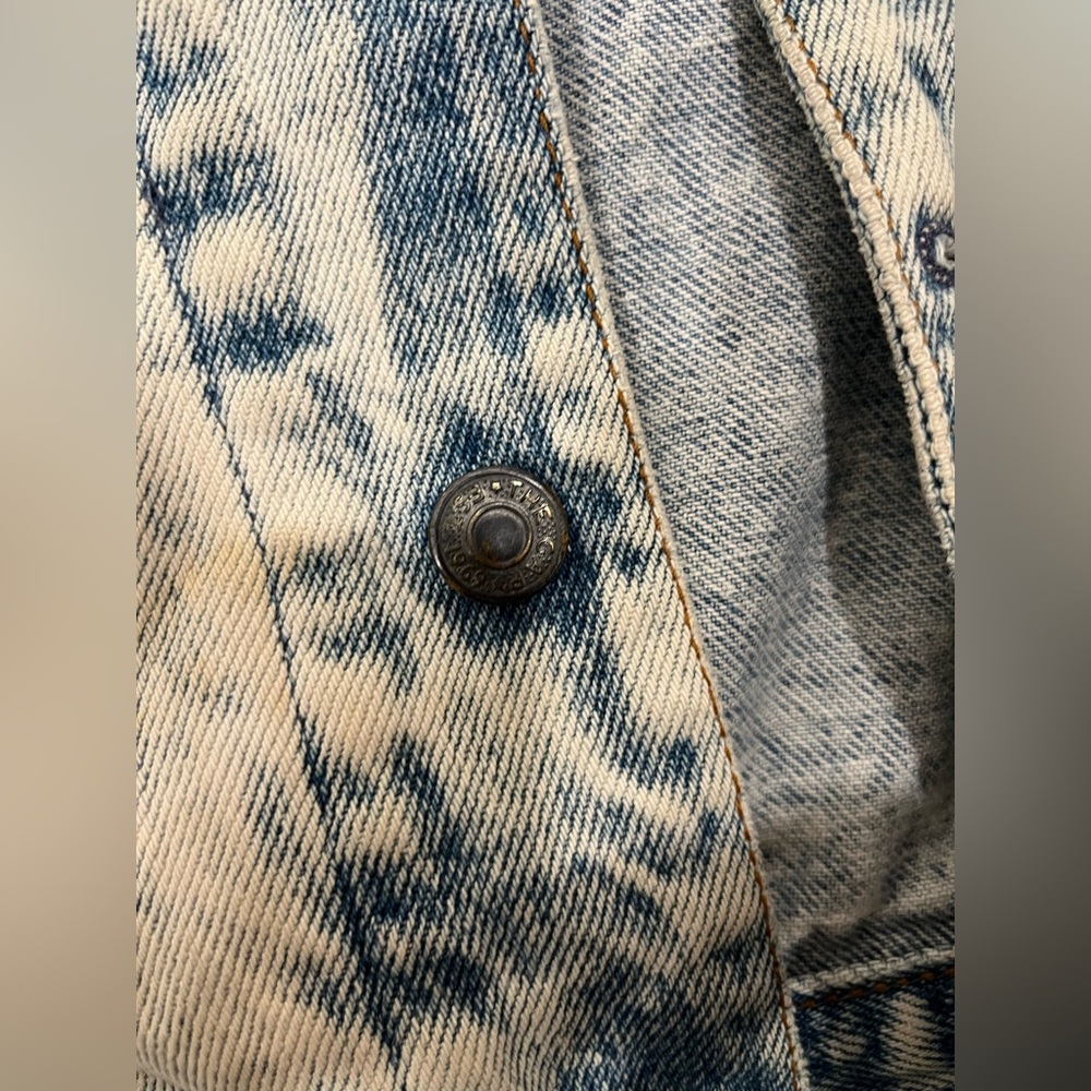 Authentic Gap Denim Jacket - image 6